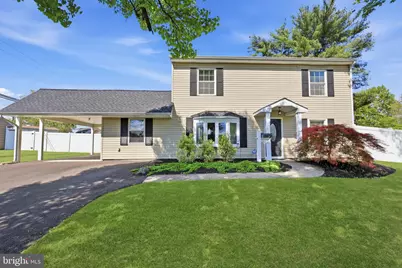 2 Pumpkin Hill Road, Levittown, PA 19056 - Photo 3