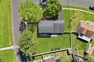 2 Pumpkin Hill Rd, Levittown, PA 19056 - Photo 49