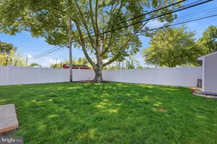 7 New Pond Ln, Levittown, PA 19054 - Photo 29