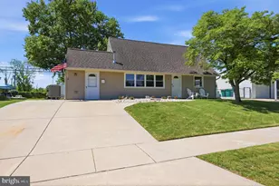 7 New Pond Ln, Levittown, PA 19054 - Photo 35