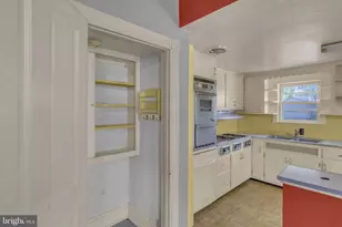 132 N 9th St, Perkasie, PA 18944 - Photo 11