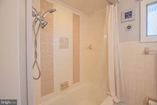 274 Wyandotte Rd, Fairless Hills, PA 19030 - Photo 17