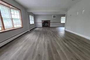 26 Village Ln, Levittown, PA 19054 - Photo 3