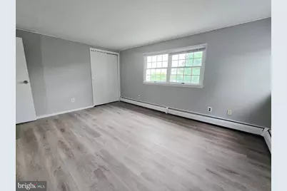 26 Village Lane, Levittown, PA 19054 - Photo 11