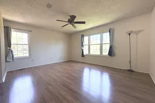 54 Magnolia Dr, Newtown, PA 18940 - Photo 15