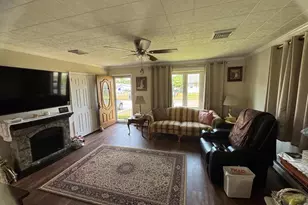 225 Park Ave, Bristol, PA 19007 - Photo 25