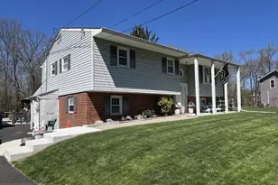 129 Blue Jay Rd, Chalfont, PA 18914 - Photo 1