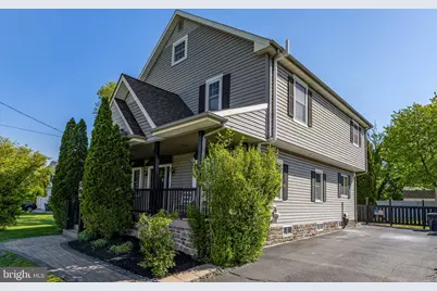 131 N Hawthorne Avenue, Langhorne, PA 19047 - Photo 1