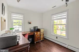 131 N Hawthorne Ave, Langhorne, PA 19047 - Photo 33