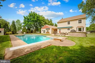 290 Foxcroft Dr, Warminster, PA 18974 - Photo 83