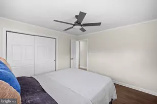 264 Goldenridge Dr, Levittown, PA 19057 - Photo 13