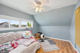 176 Cobalt Ridge Dr S, Levittown, PA 19057 - Photo 19