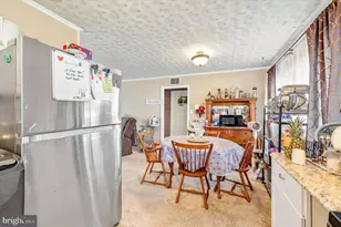 176 Cobalt Ridge Dr S, Levittown, PA 19057 - Photo 13