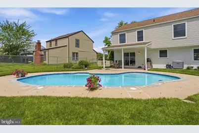 618 S Oxford Valley Road, Fairless Hills, PA 19030 - Photo 5