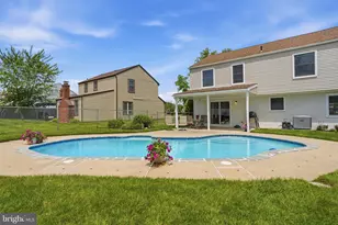 618 S Oxford Valley Rd, Fairless Hills, PA 19030 - Photo 5