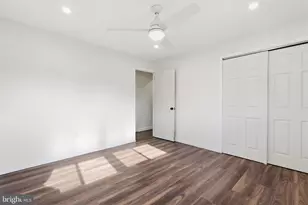 25 Gun Rd, Levittown, PA 19057 - Photo 21
