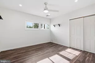 25 Gun Rd, Levittown, PA 19057 - Photo 17