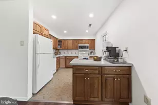 665 Elbow Ln, Warrington, PA 18976 - Photo 9