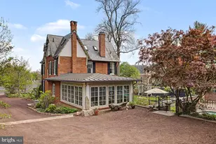 261 Maple Ave, Doylestown, PA 18901 - Photo 5