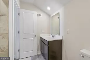 142 Fleet Ct, Bensalem, PA 19020 - Photo 25