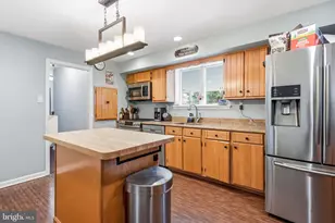 304 W Highland Ave, Langhorne, PA 19047 - Photo 15