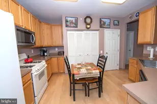 100 Fiddleleaf Ln, Warrington, PA 18976 - Photo 9