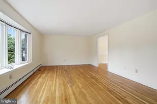 647 Middle Holland Rd, Southampton, PA 18966 - Photo 11