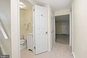 647 Middle Holland Rd, Southampton, PA 18966 - Photo 7