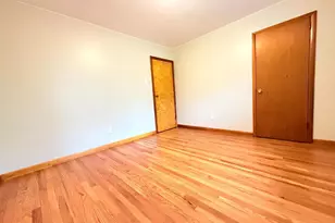 2392 E Ave, Levittown, PA 19056 - Photo 5