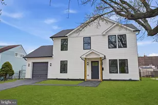 14 Inlet Rd, Levittown, PA 19057 - Photo 1