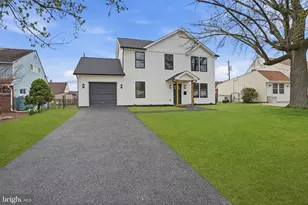 14 Inlet Rd, Levittown, PA 19057 - Photo 31