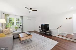 207 Yardley Commons, Yardley, PA 19067 - Photo 3