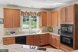 3684 Powder Horn Dr, Furlong, PA 18925 - Photo 17