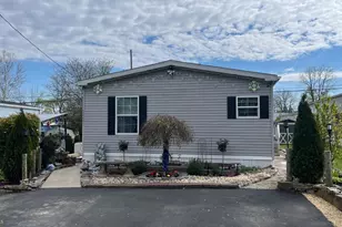 5232 Roseberry Dr, Doylestown, PA 18902 - Photo 3