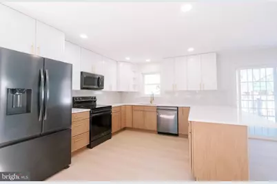 430 Parkview Avenue, Langhorne, PA 19047 - Photo 9