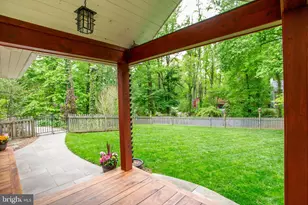 15 Dogwood Ln, Doylestown, PA 18901 - Photo 9