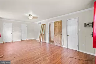 6998 Headley Ct, Levittown, PA 19057 - Photo 11
