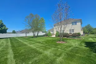 1021 Bartram Ln, Quakertown, PA 18951 - Photo 3