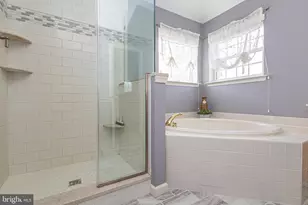 1021 Bartram Ln, Quakertown, PA 18951 - Photo 37