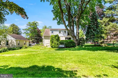 105 Village Drive, Feasterville-Trevose, PA 19053 - Photo 5
