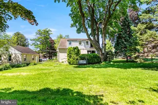 105 Village Dr, Feasterville-Trevose, PA 19053 - Photo 25