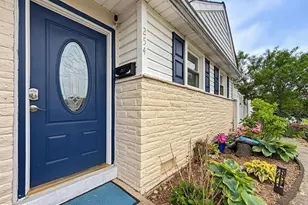 254 Allen Ln, Warminster, PA 18974 - Photo 9