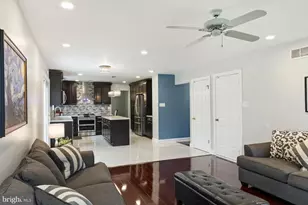 2637 Woodsview Dr, Bensalem, PA 19020 - Photo 11