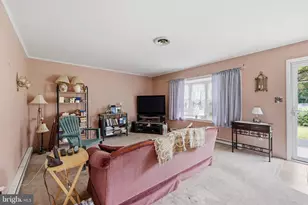 442 Lakeside Dr, Levittown, PA 19054 - Photo 7