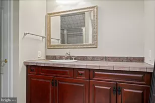 5 Glen Eagles Dr, New Hope, PA 18938 - Photo 25