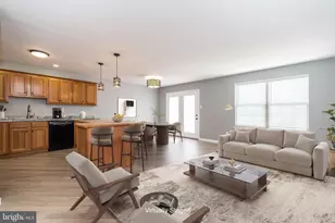 910 Vine St, Perkasie, PA 18944 - Photo 9