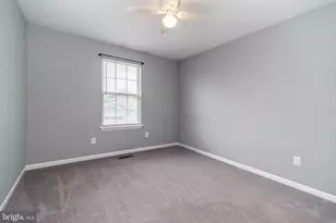 910 Vine St, Perkasie, PA 18944 - Photo 17
