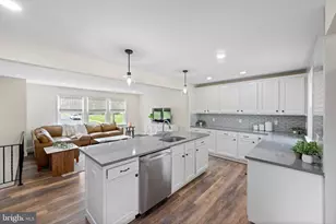 972 Log College Dr, Warminster, PA 18974 - Photo 13