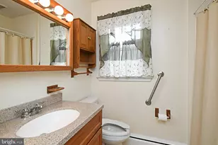 1604 N Meadowbrook Rd, Feasterville-Trevose, PA 19053 - Photo 23