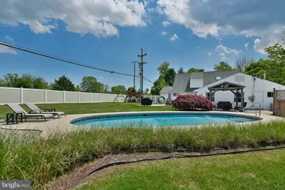 2 Jollybrook Road, Levittown, PA 19056 - Photo 43